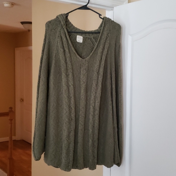 Olive Green Cable Knit Maternity Sweater - Picture 1 of 3